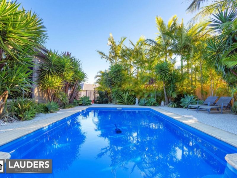 38 Bluehaven Drive, Old Bar NSW 2430