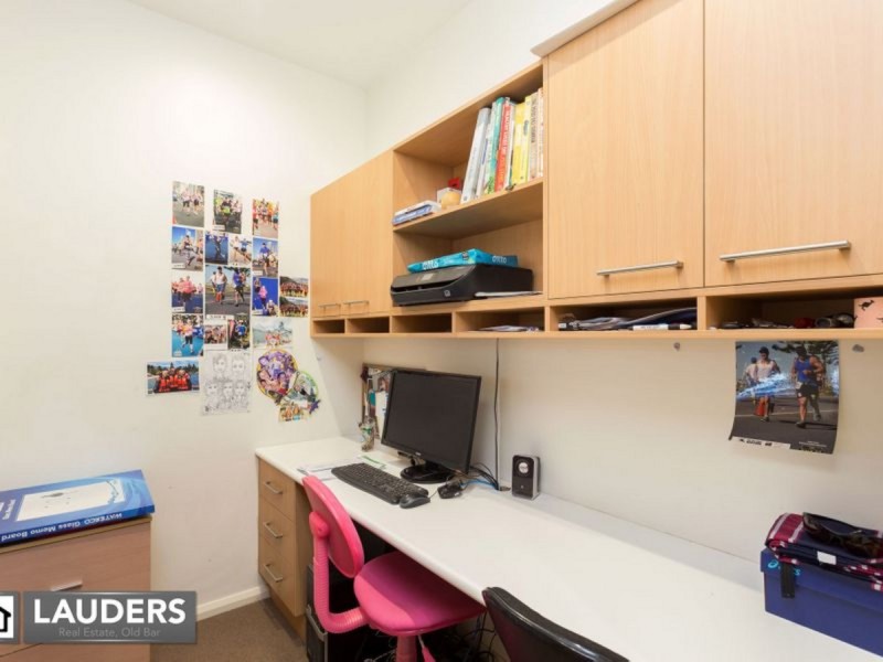 38 Bluehaven Drive, Old Bar NSW 2430