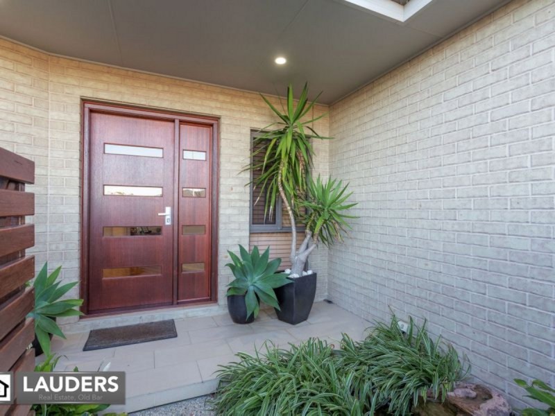 38 Bluehaven Drive, Old Bar NSW 2430