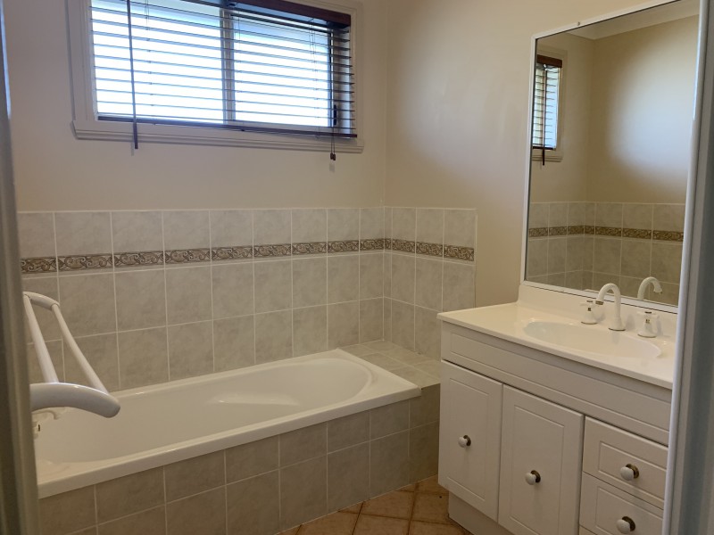 36 Medowie Road, Old Bar NSW 2430