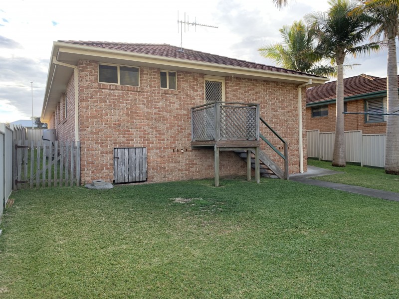 36 Medowie Road, Old Bar NSW 2430