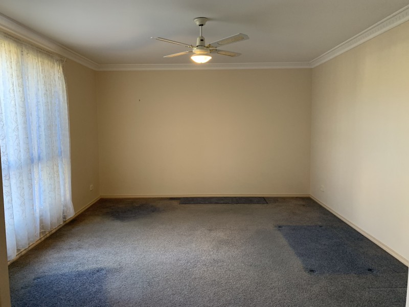 2/3 Ivy Crescent, Old Bar NSW 2430