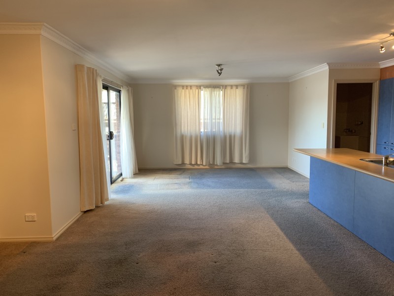 2/3 Ivy Crescent, Old Bar NSW 2430