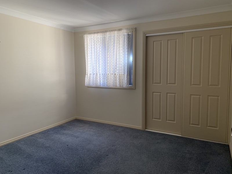 2/3 Ivy Crescent, Old Bar NSW 2430
