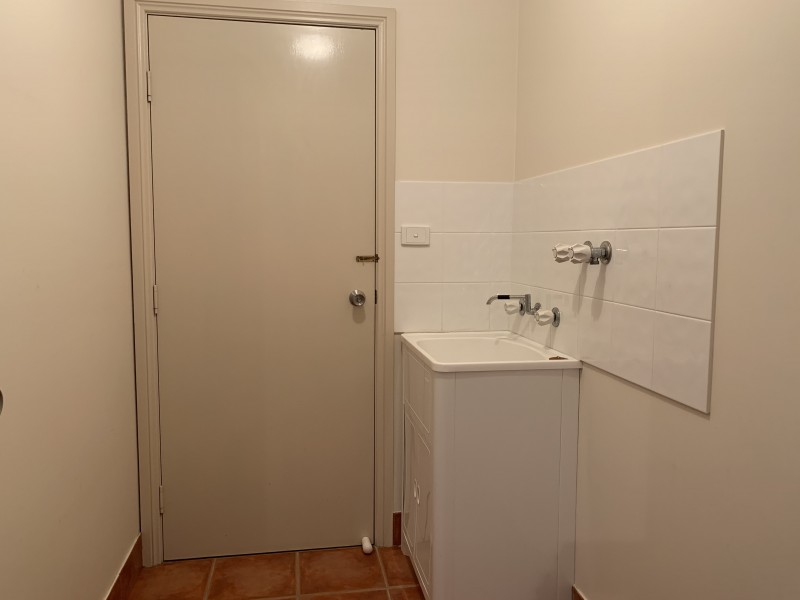 2/3 Ivy Crescent, Old Bar NSW 2430