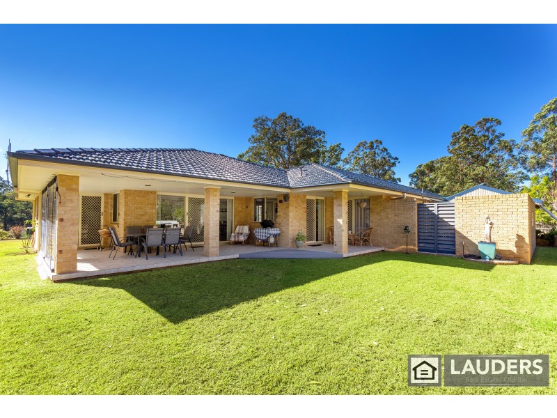 6 Windamere Place, Old Bar NSW 2430