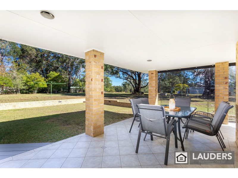 6 Windamere Place, Old Bar NSW 2430