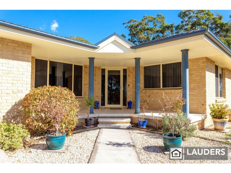 6 Windamere Place, Old Bar NSW 2430