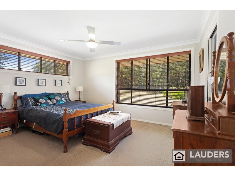 39 South Heron Road, Old Bar NSW 2430