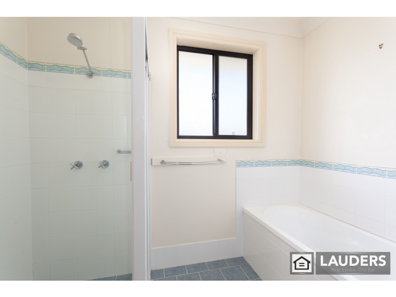 2/15 Mistral Place, Old Bar NSW 2430