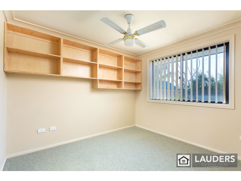 2/15 Mistral Place, Old Bar NSW 2430