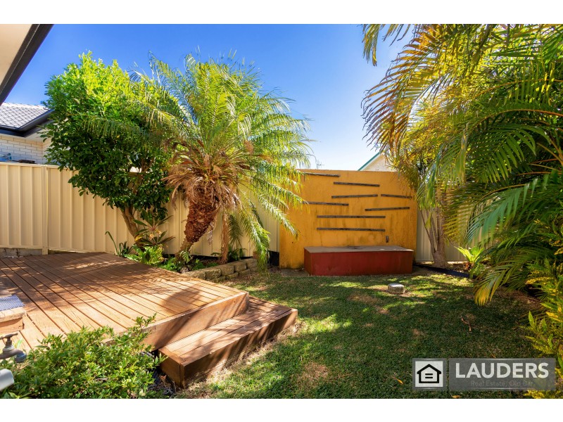 2/15 Mistral Place, Old Bar NSW 2430