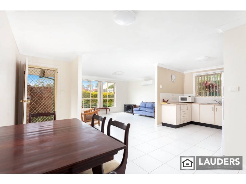 4/34 Old Bar Road, Old Bar NSW 2430