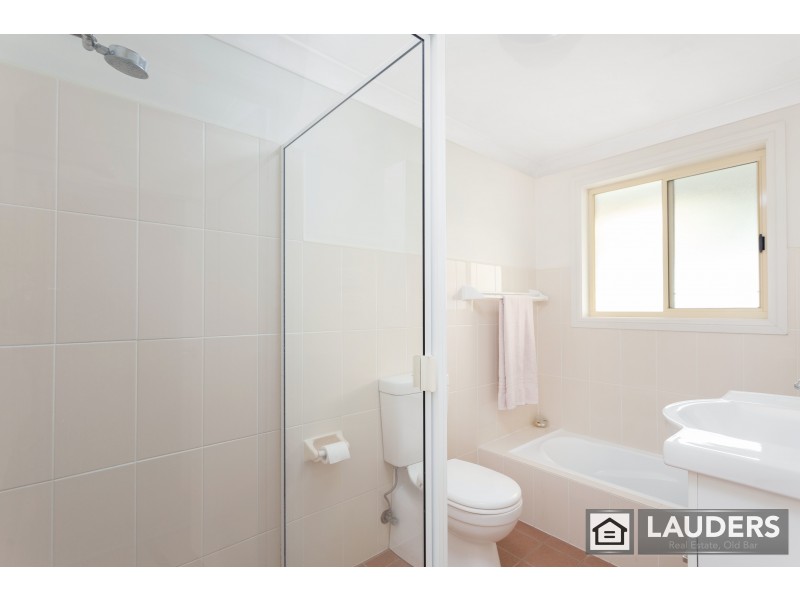 4/34 Old Bar Road, Old Bar NSW 2430