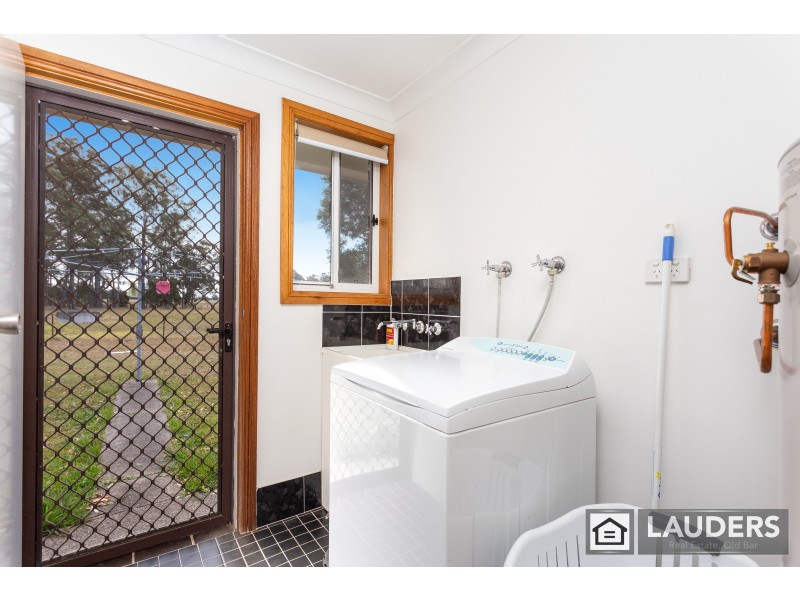 5 Redbank Road, Old Bar NSW 2430