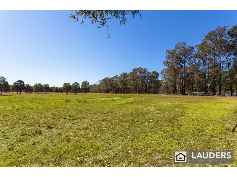 5 Redbank Road, Old Bar NSW 2430