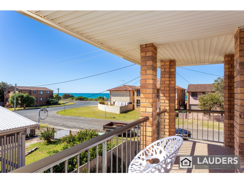 5 Lewis Street, Old Bar NSW 2430
