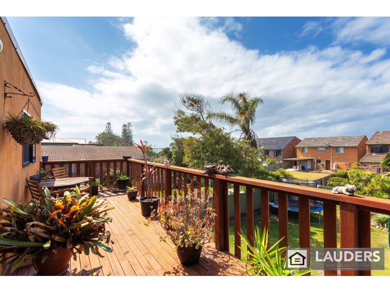 50 Hall Street, Old Bar NSW 2430