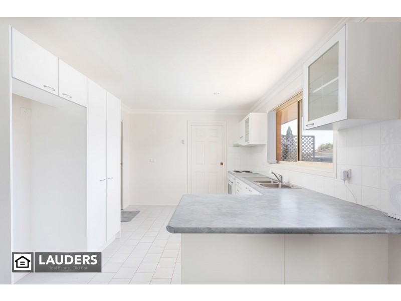 2/76 Old Bar Road, Old Bar NSW 2430