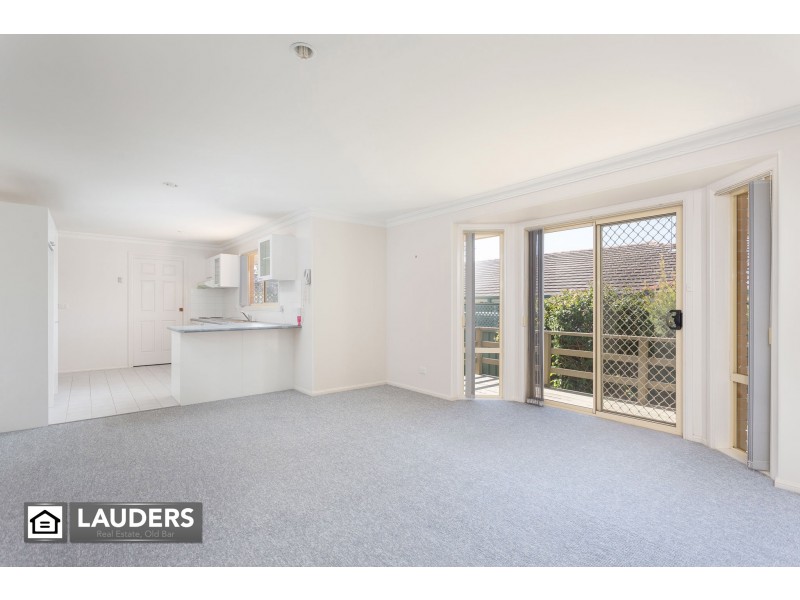 2/76 Old Bar Road, Old Bar NSW 2430