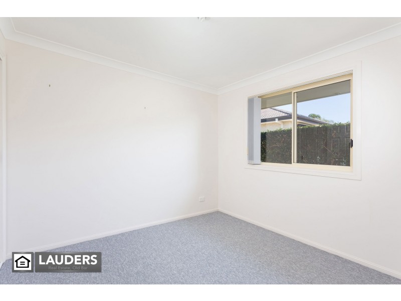 2/76 Old Bar Road, Old Bar NSW 2430