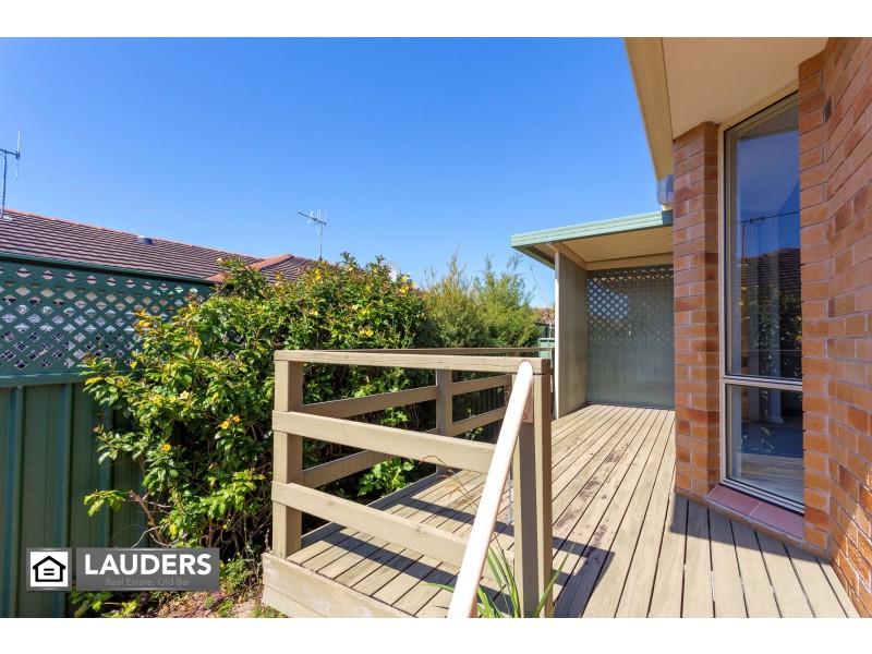 2/76 Old Bar Road, Old Bar NSW 2430