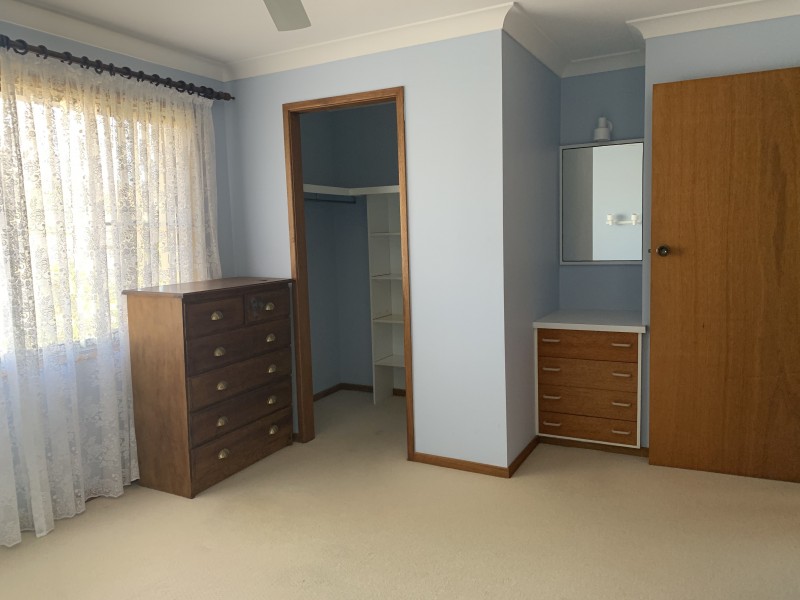 43 Gannet Crescent, Old Bar NSW 2430