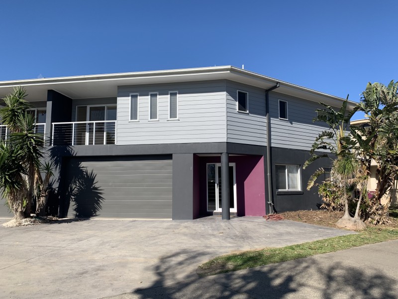 2/38 Lewis Street, Old Bar NSW 2430