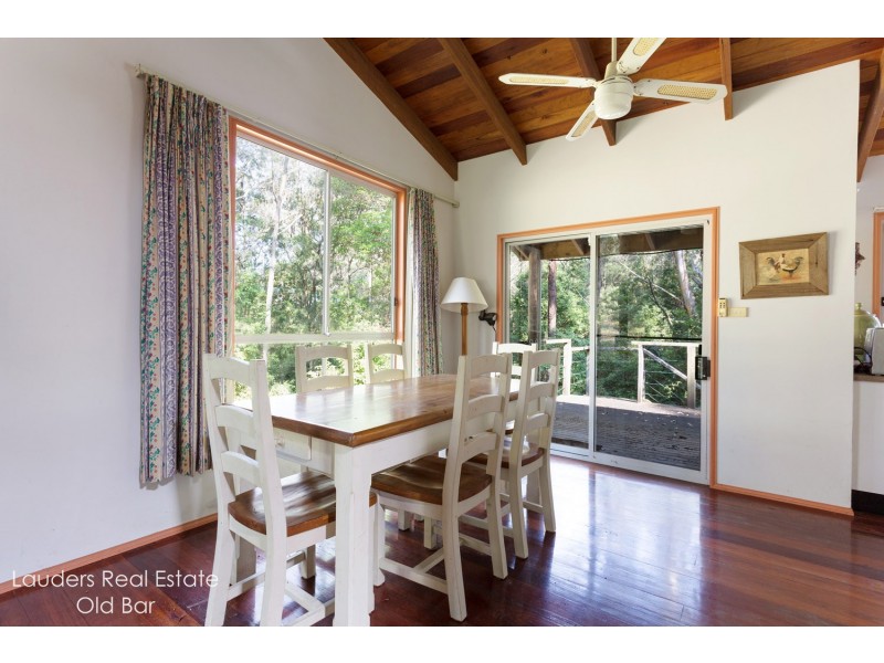 24 Rainforest Drive, Mitchells Island NSW 2430