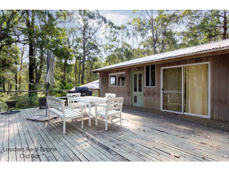 24 Rainforest Drive, Mitchells Island NSW 2430