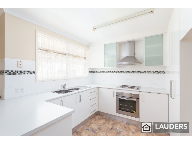 6 Suni Drive, Old Bar NSW 2430