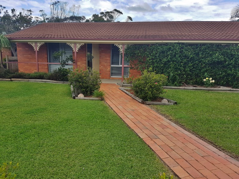 1 Sunrise Close, Old Bar NSW 2430