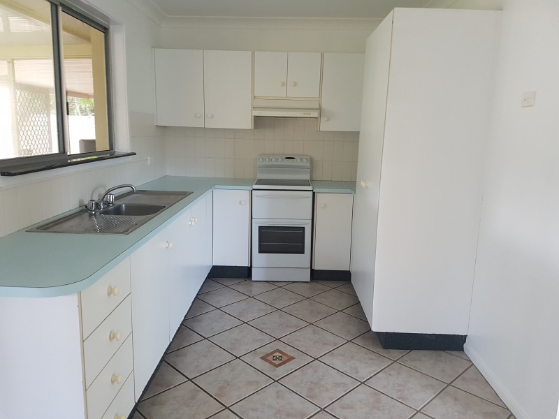 1 Sunrise Close, Old Bar NSW 2430