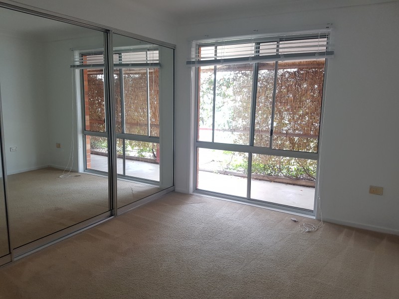 1 Sunrise Close, Old Bar NSW 2430