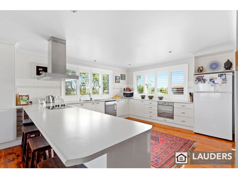 6 Pacific Street, Wallabi Point NSW 2430