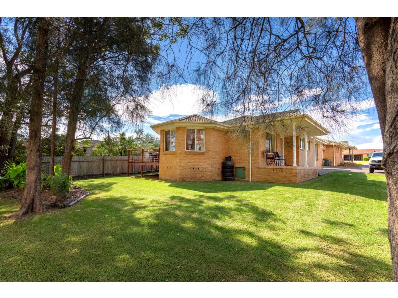 19B Molong Road, Old Bar NSW 2430