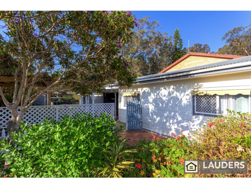 5 Farleigh Street, Old Bar NSW 2430