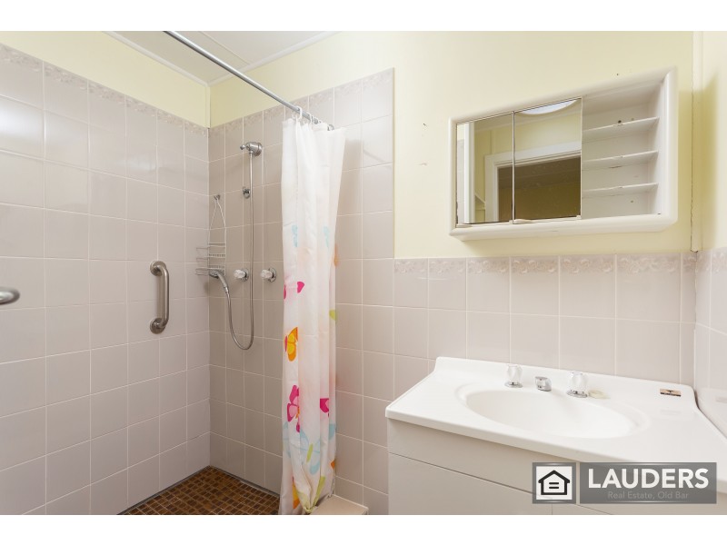 5 Farleigh Street, Old Bar NSW 2430