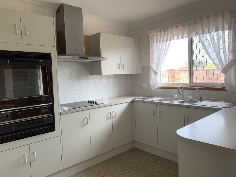 1/7 Casuarina Close, Old Bar NSW 2430