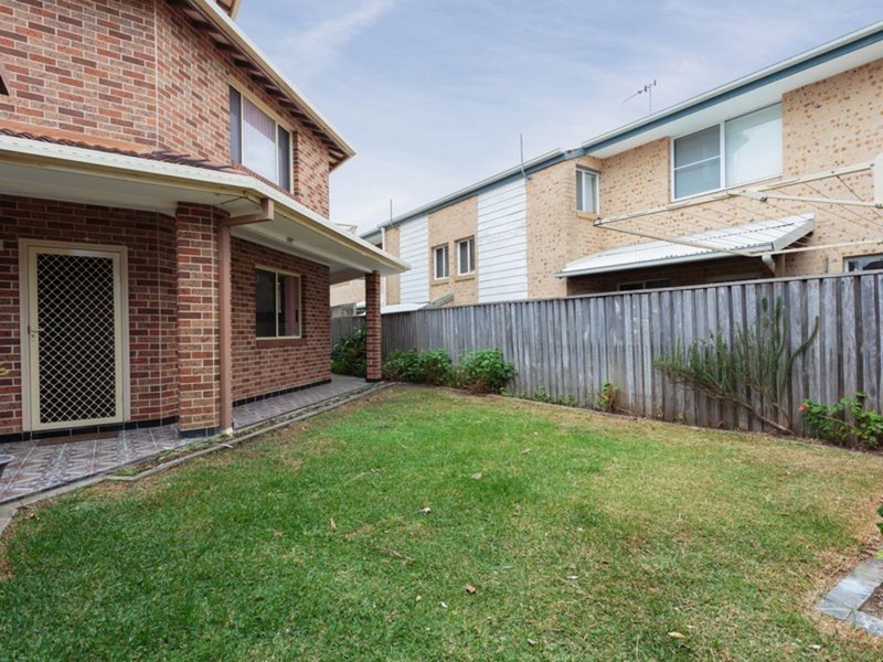 12 Beach Street, Wallabi Point NSW 2430