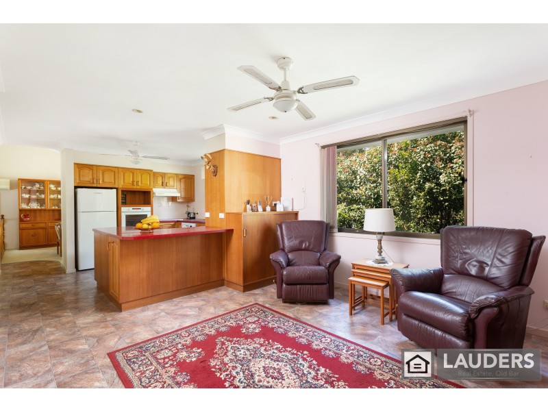 82 Waterman Street, Old Bar NSW 2430