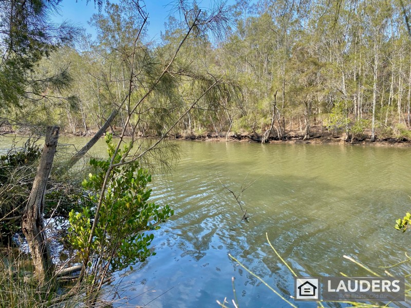 138 Heron Road, Old Bar NSW 2430