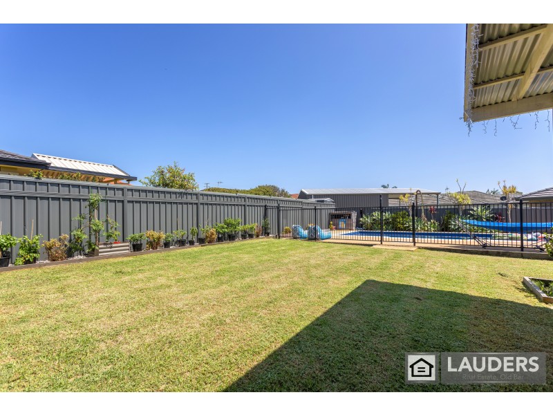 38 Ivy Crescent, Old Bar NSW 2430