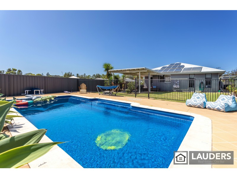 38 Ivy Crescent, Old Bar NSW 2430