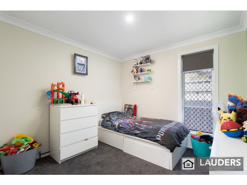 38 Ivy Crescent, Old Bar NSW 2430
