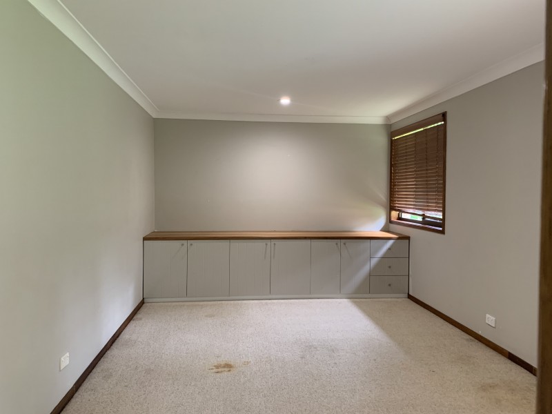 27 Kolinda Drive, Old Bar NSW 2430