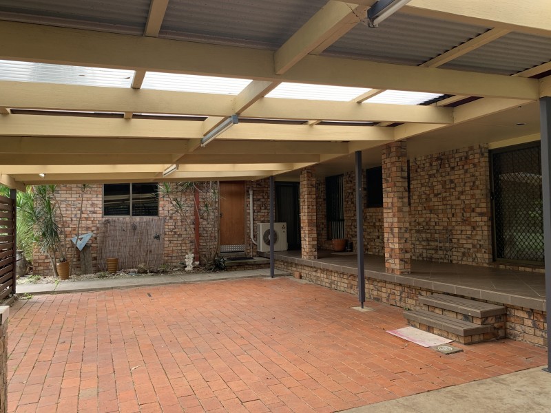 27 Kolinda Drive, Old Bar NSW 2430