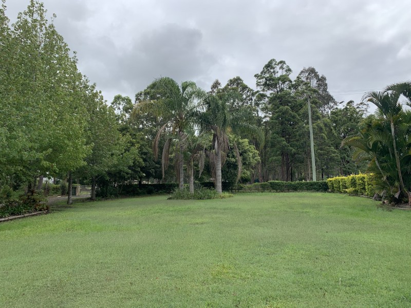 27 Kolinda Drive, Old Bar NSW 2430