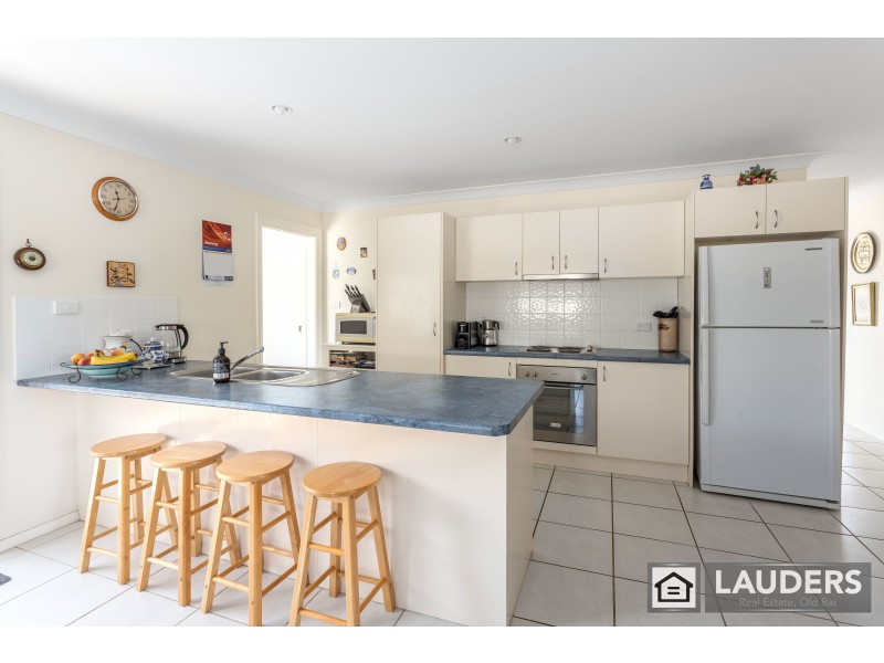 22a Ivy Crescent, Old Bar NSW 2430