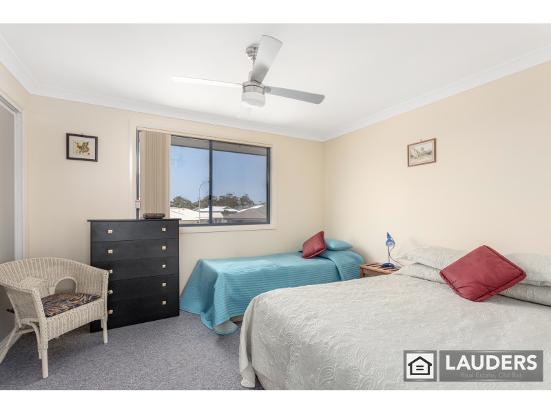 22a Ivy Crescent, Old Bar NSW 2430